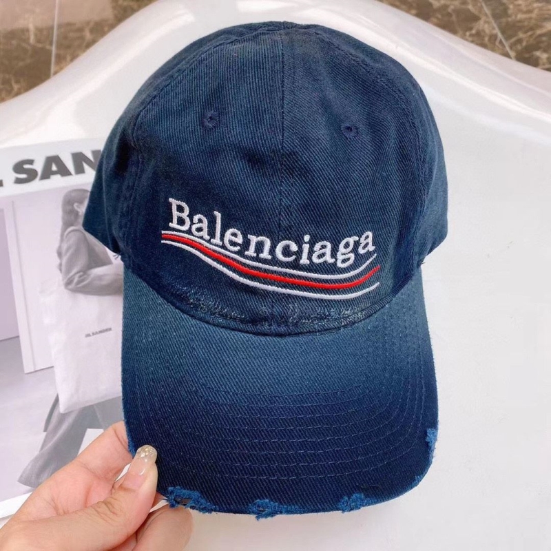 BALENCIAGA